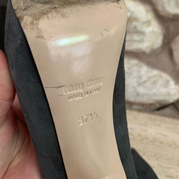 Miu Miu Women’s Grey suede covered platform pumps size 37.5 - Picture 10 of 13